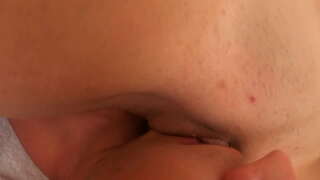 Je vais dominer sur vous et baiser votre visage