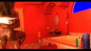 ���ಾರ್ಡ್ ಕೋರ್ ಎರಡು ದೇಶದವರು ಬಾಯಿಯಿಂದ ಜುಂಬು