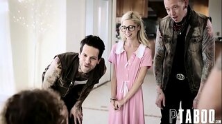 Horúce panny blond babe stále v prdeli prvýkrát