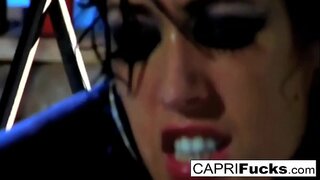 Brune se fait ramoner