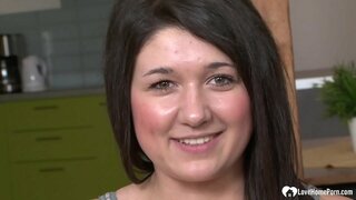 Meter bunitesa ta huur di duru preto bola i optené di pas e plan duru.