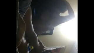 Chaparrita bone hundino? ui havanta la koko supre ene